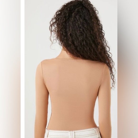 Forever 21 Long-Sleeve V-Neck Bodysuit - Picture 4 of 5